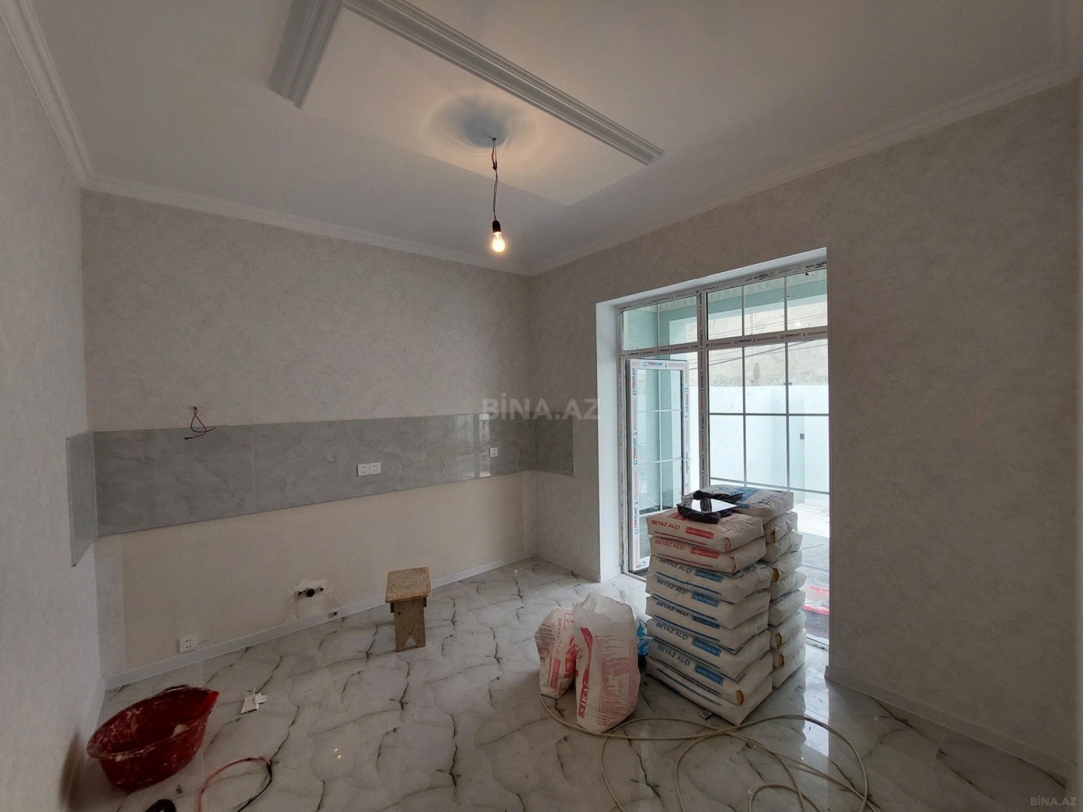 Satılır 3 otaqlı həyət evi 105 m²