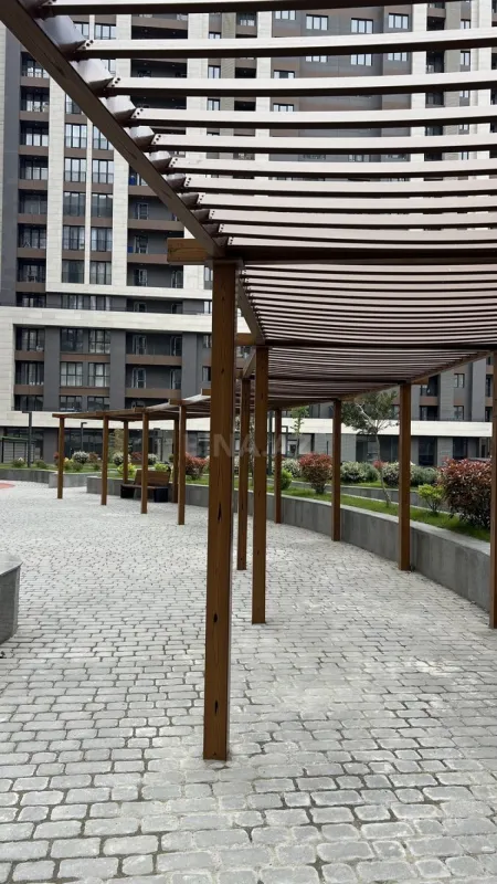 Satılır 2 otaqlı mənzil 68 m²