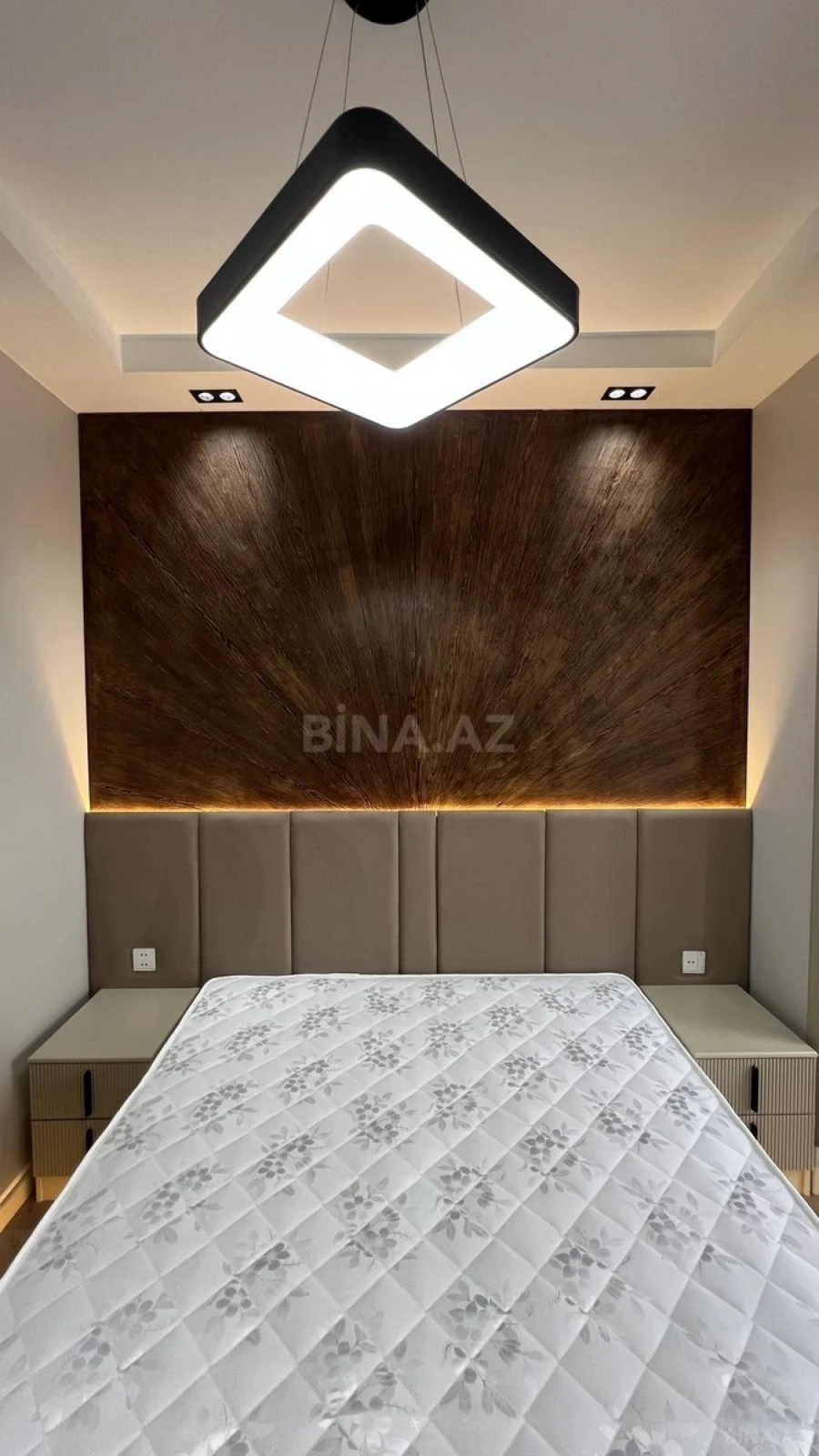 Satılır 2 otaqlı mənzil 68 m²