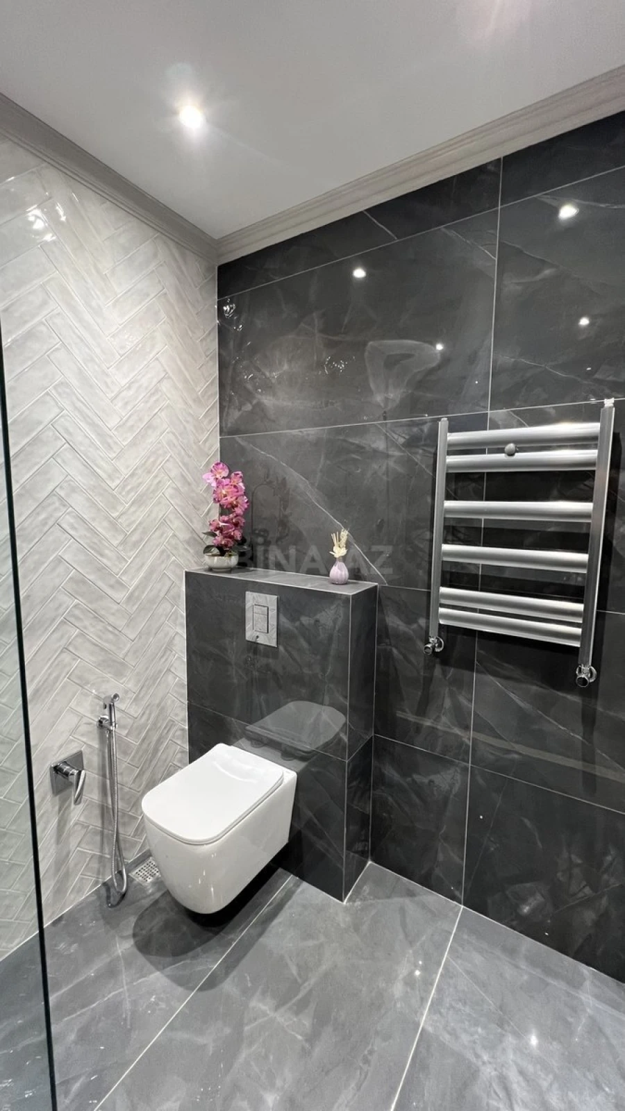 Satılır 2 otaqlı mənzil 68 m²