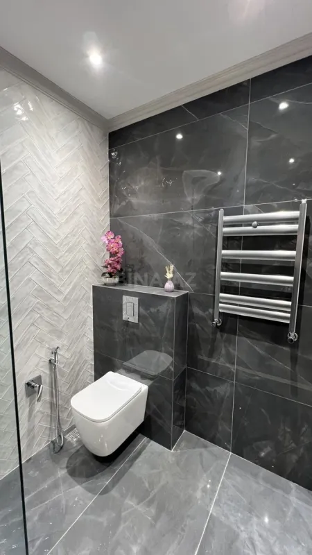 Satılır 2 otaqlı mənzil 68 m²