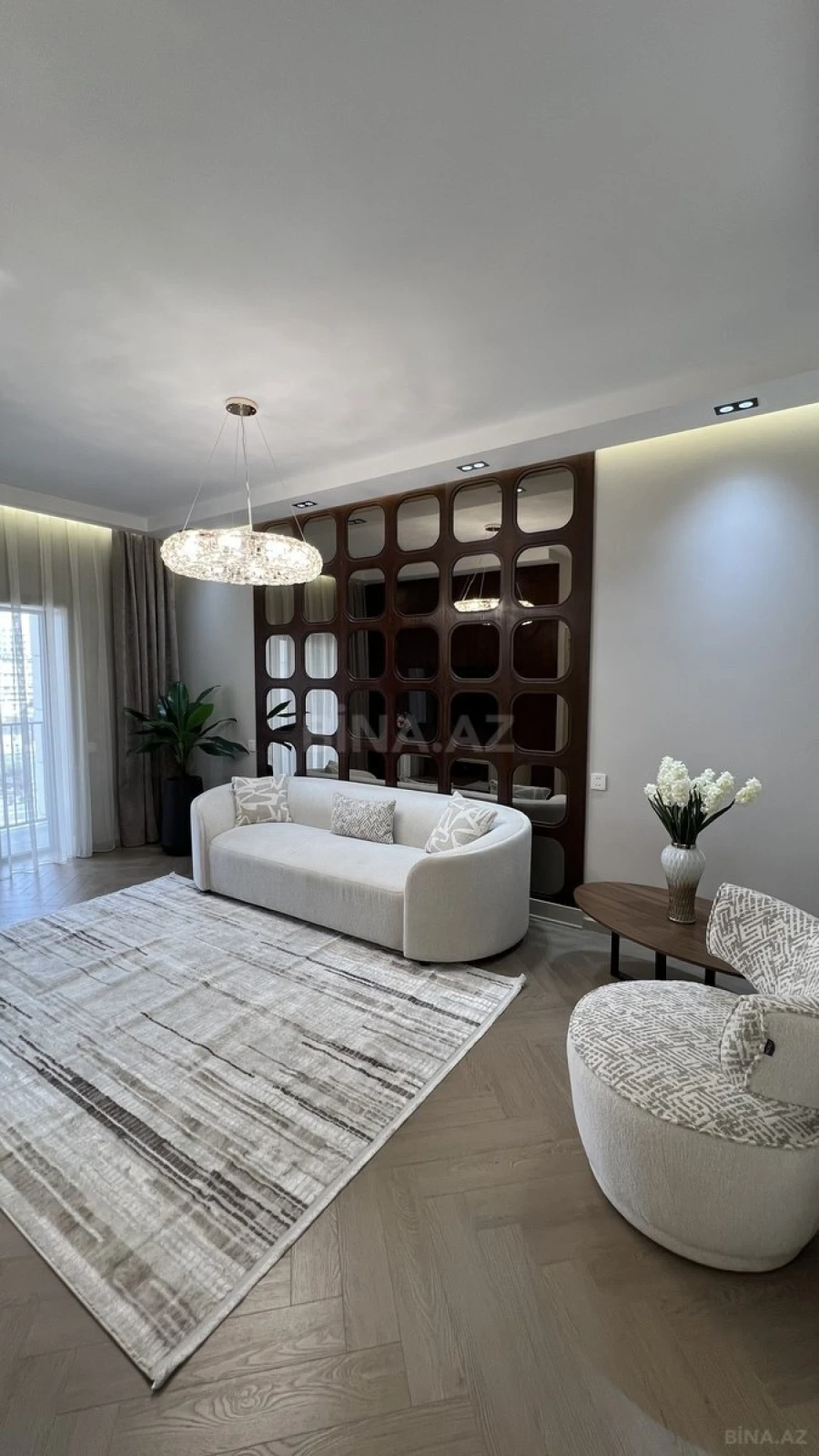 Satılır 2 otaqlı mənzil 68 m²
