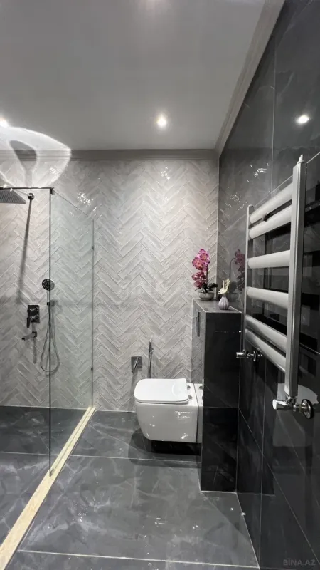 Satılır 2 otaqlı mənzil 68 m²