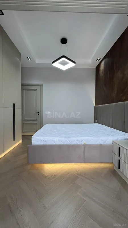 Satılır 2 otaqlı mənzil 68 m²