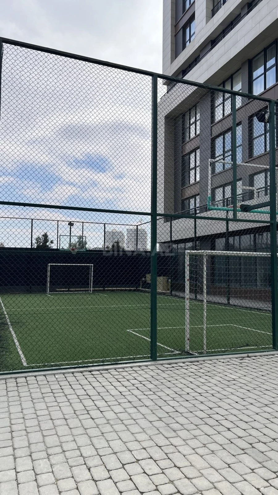 Satılır 2 otaqlı mənzil 68 m²
