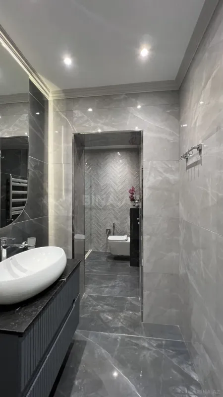 Satılır 2 otaqlı mənzil 68 m²