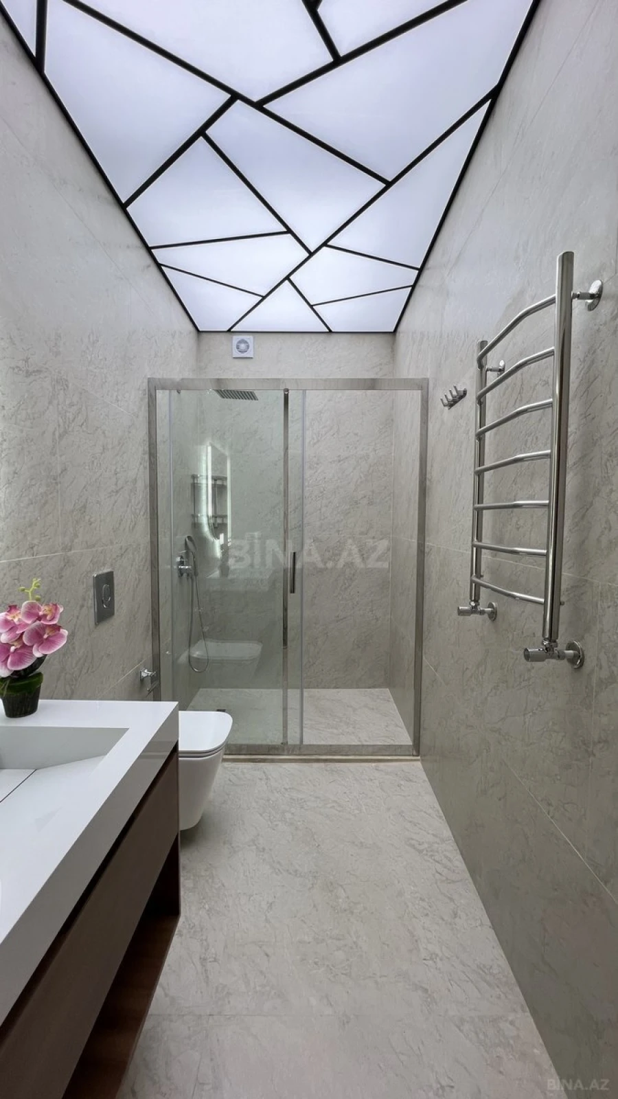 Satılır 2 otaqlı mənzil 65 m²