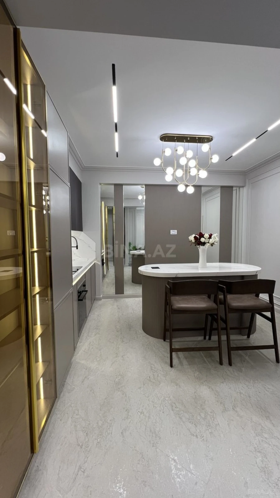 Satılır 2 otaqlı mənzil 65 m²