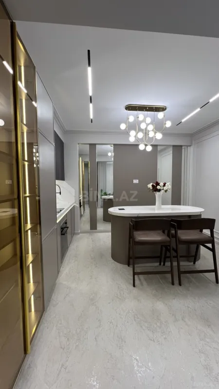 Satılır 2 otaqlı mənzil 65 m²