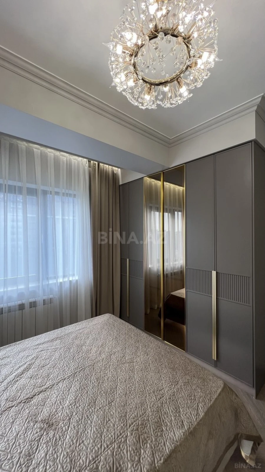 Satılır 2 otaqlı mənzil 65 m²