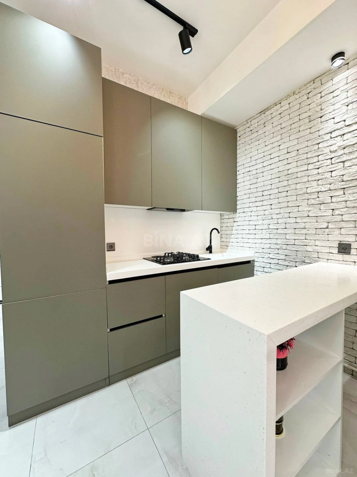 Satılır 2 otaqlı mənzil 54 m²