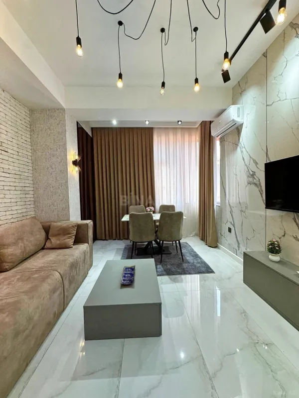 Satılır 2 otaqlı mənzil 54 m²