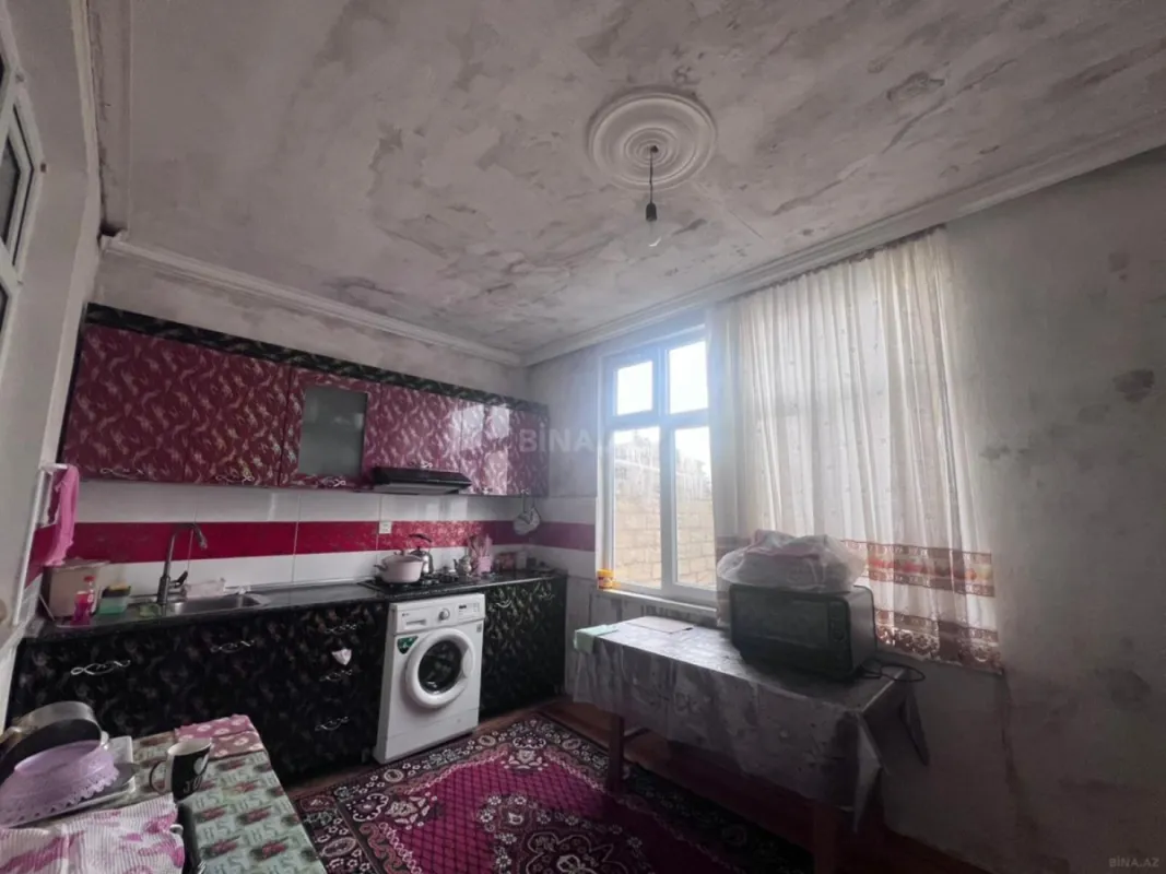 Satılır 3 otaqlı həyət evi 130 m²