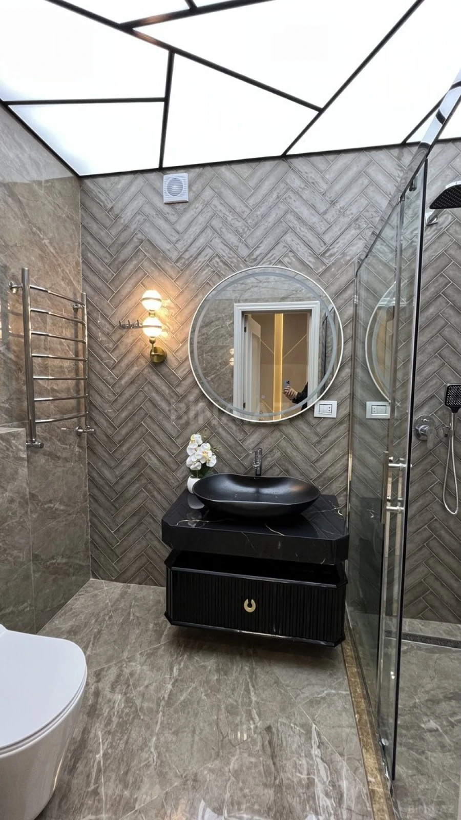 Satılır 3 otaqlı mənzil 127 m²