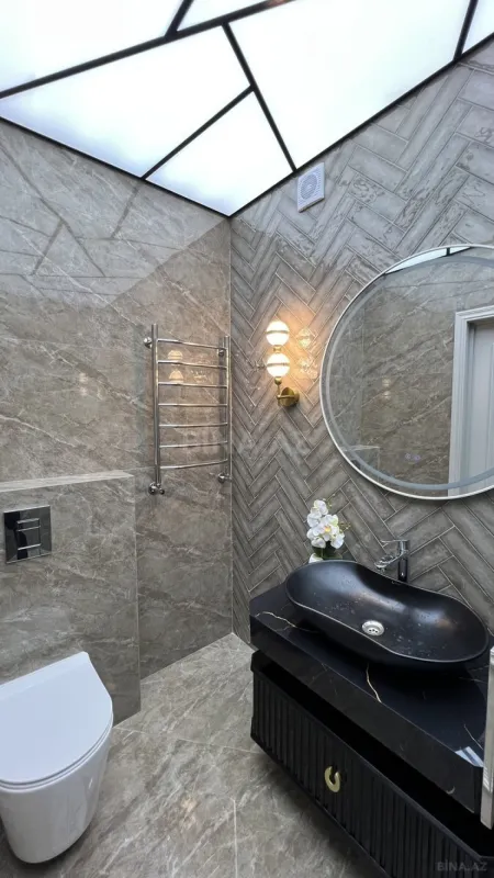 Satılır 3 otaqlı mənzil 127 m²