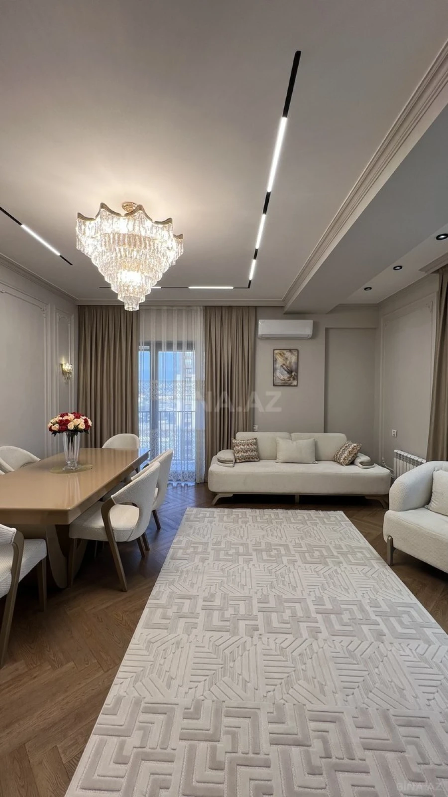 Satılır 3 otaqlı mənzil 127 m²