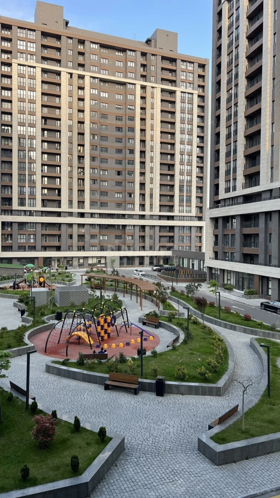 Satılır 3 otaqlı mənzil 91 m²