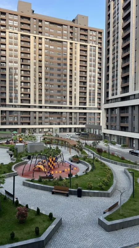 Satılır 3 otaqlı mənzil 91 m²