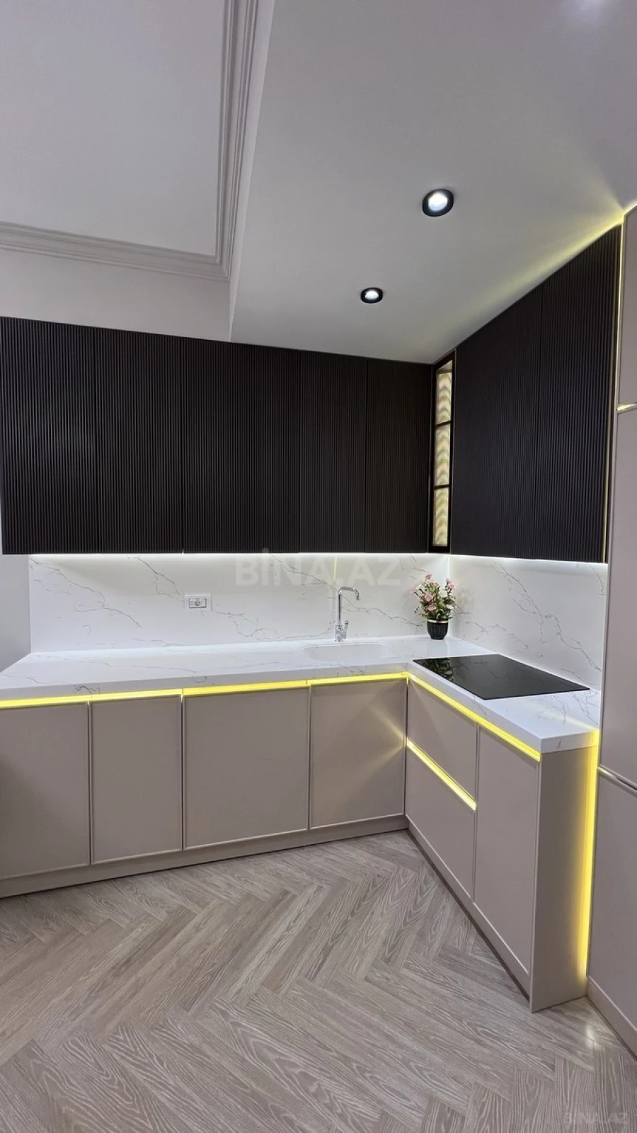 Satılır 3 otaqlı mənzil 91 m²