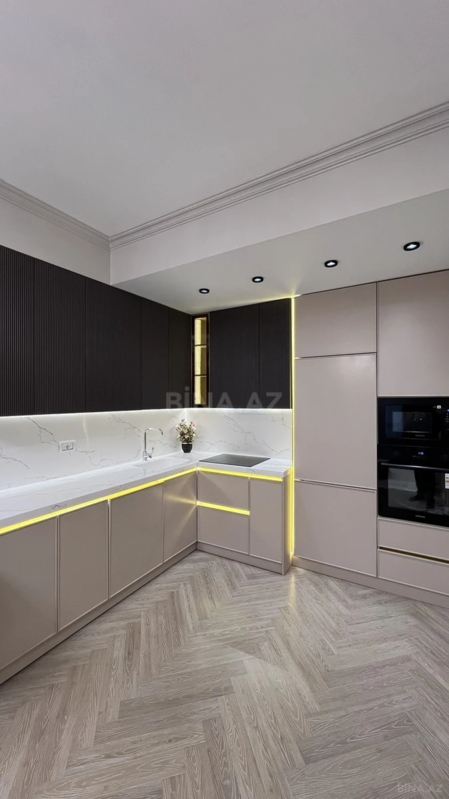Satılır 3 otaqlı mənzil 91 m²