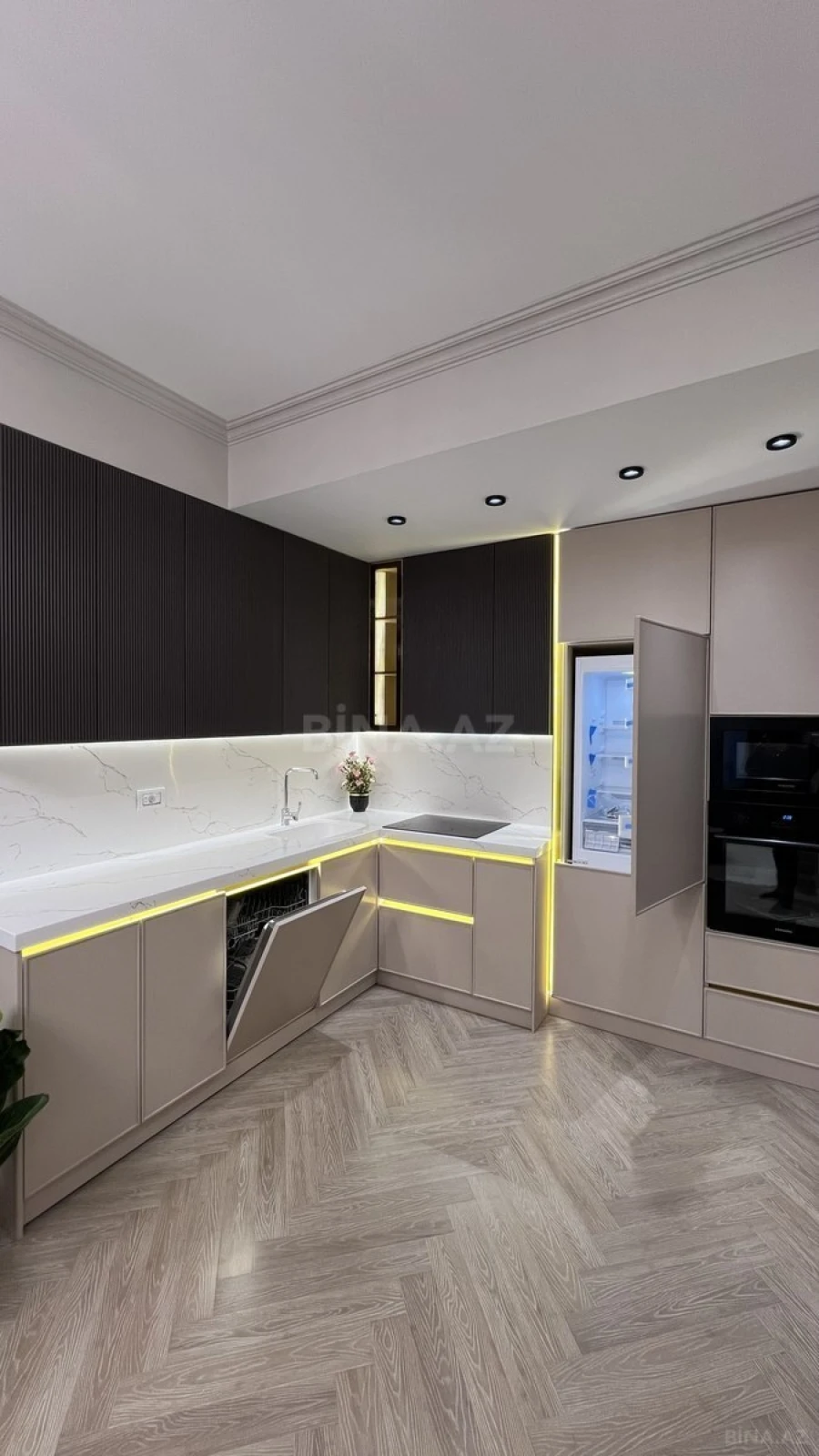 Satılır 3 otaqlı mənzil 91 m²