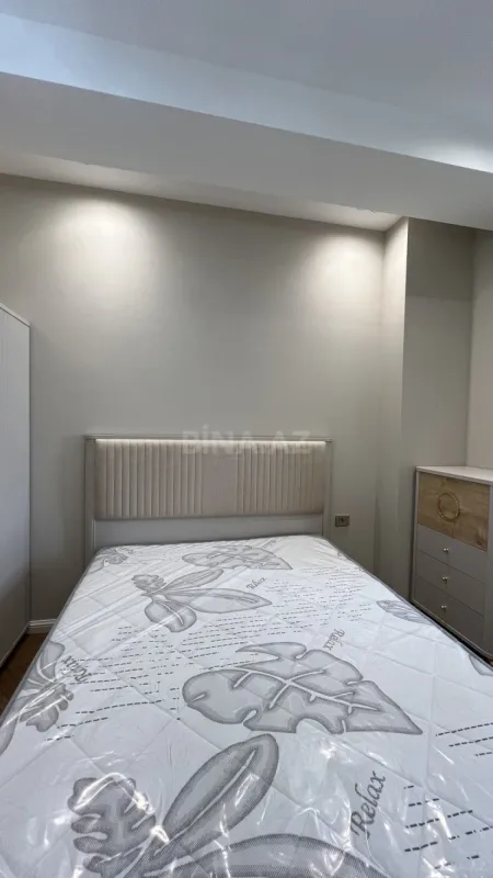 Satılır 2 otaqlı mənzil 73 m²