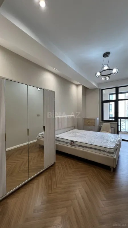 Satılır 2 otaqlı mənzil 73 m²
