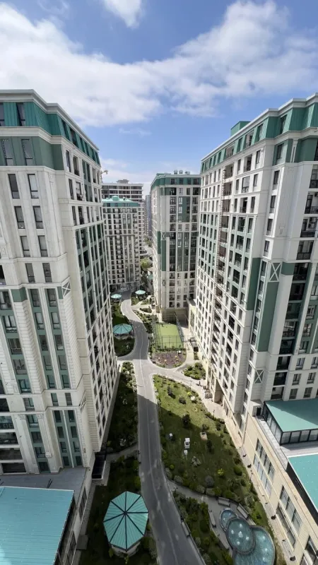 Satılır 2 otaqlı mənzil 73 m²