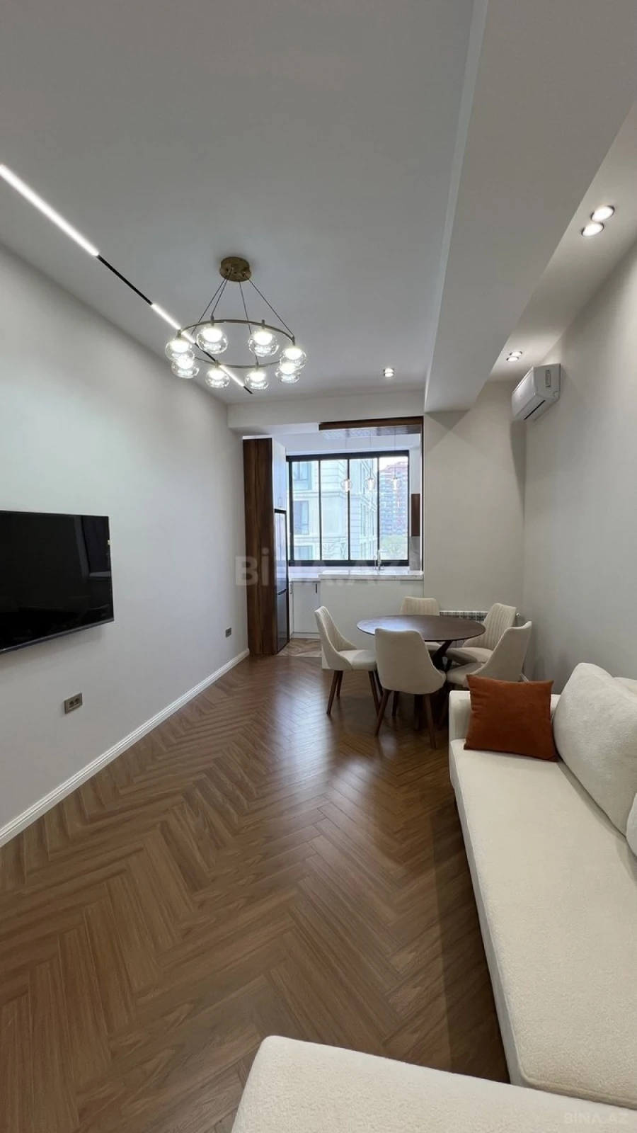 Satılır 2 otaqlı mənzil 73 m²