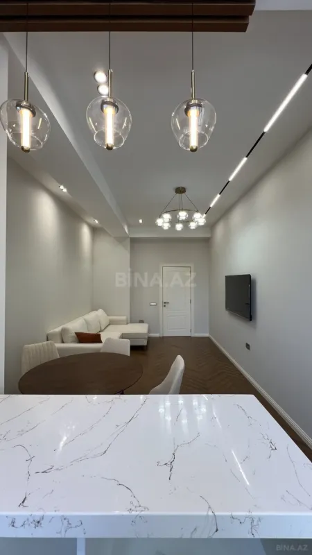 Satılır 2 otaqlı mənzil 73 m²