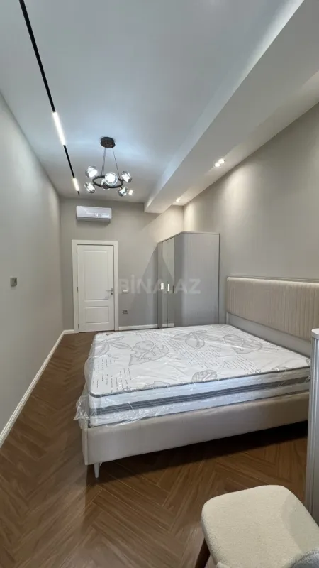 Satılır 2 otaqlı mənzil 73 m²