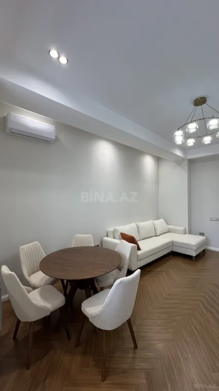 Satılır 2 otaqlı mənzil 73 m²