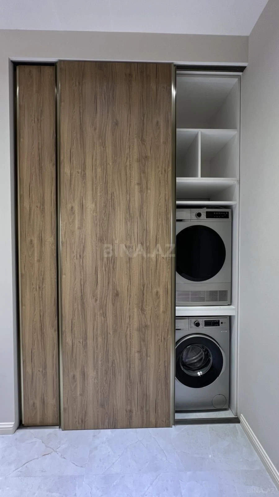 Satılır 2 otaqlı mənzil 73 m²