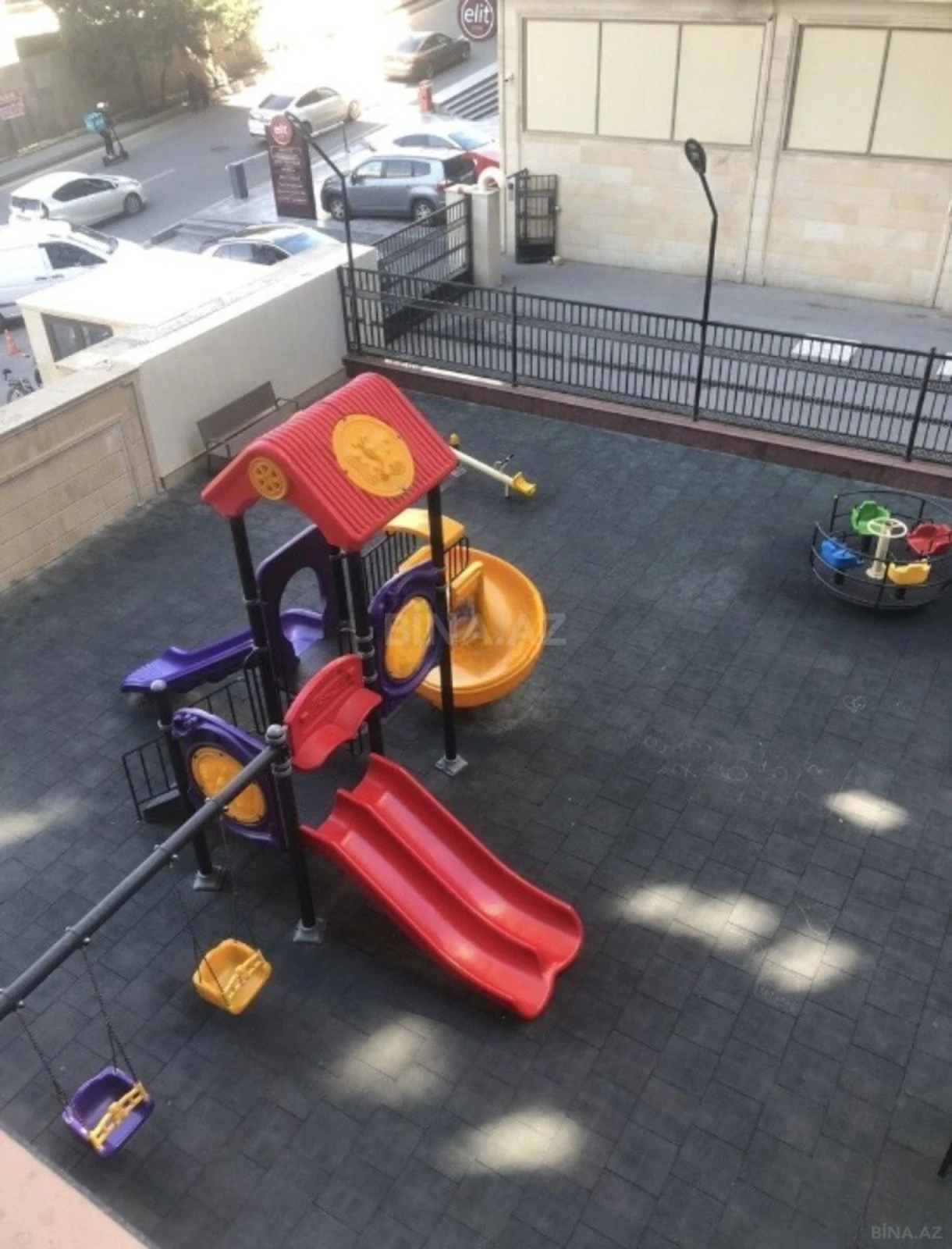 Kirayə verilir 2 otaqlı mənzil 55 m²