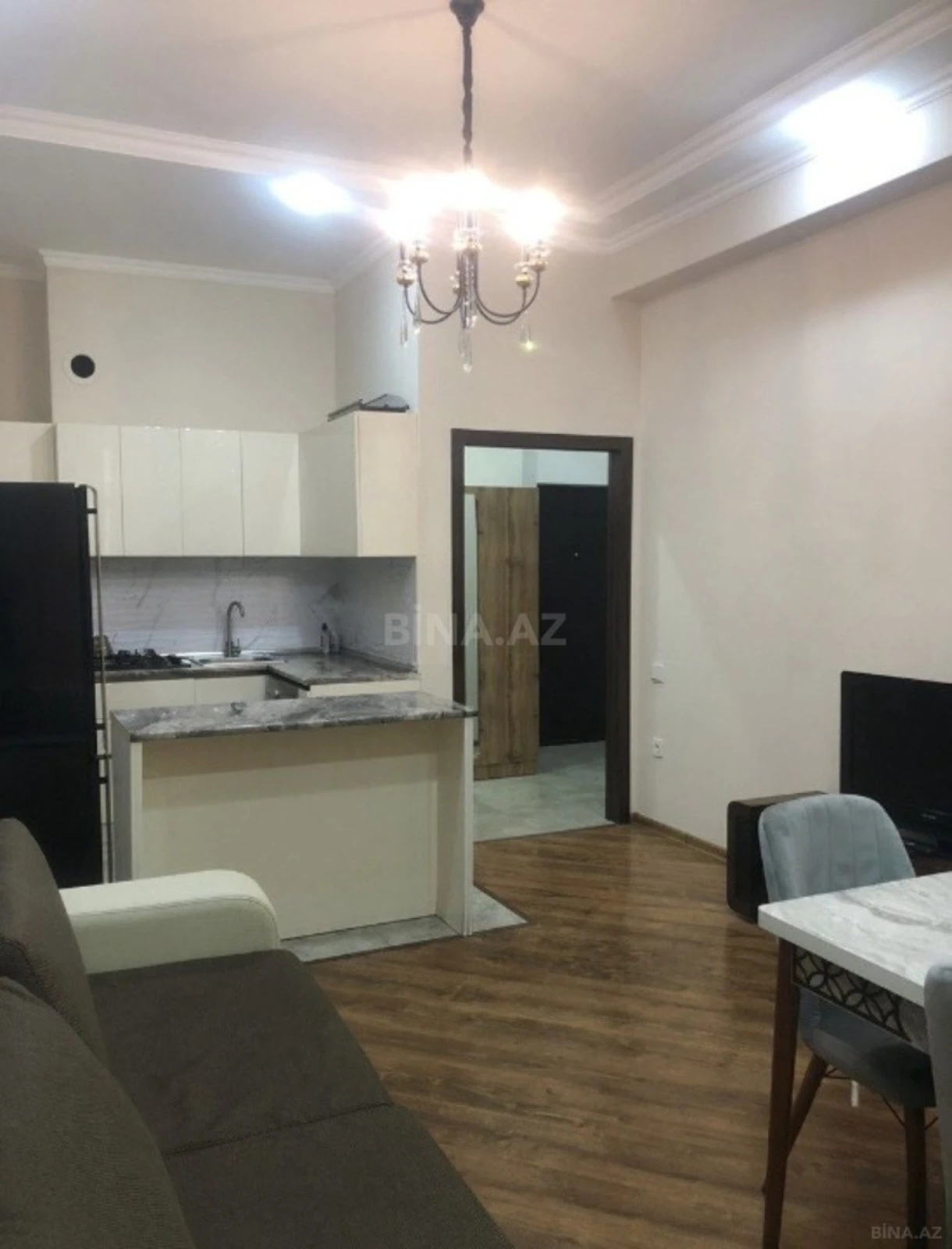 Kirayə verilir 2 otaqlı mənzil 55 m²