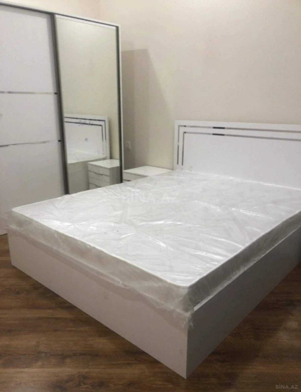 Kirayə verilir 2 otaqlı mənzil 55 m²