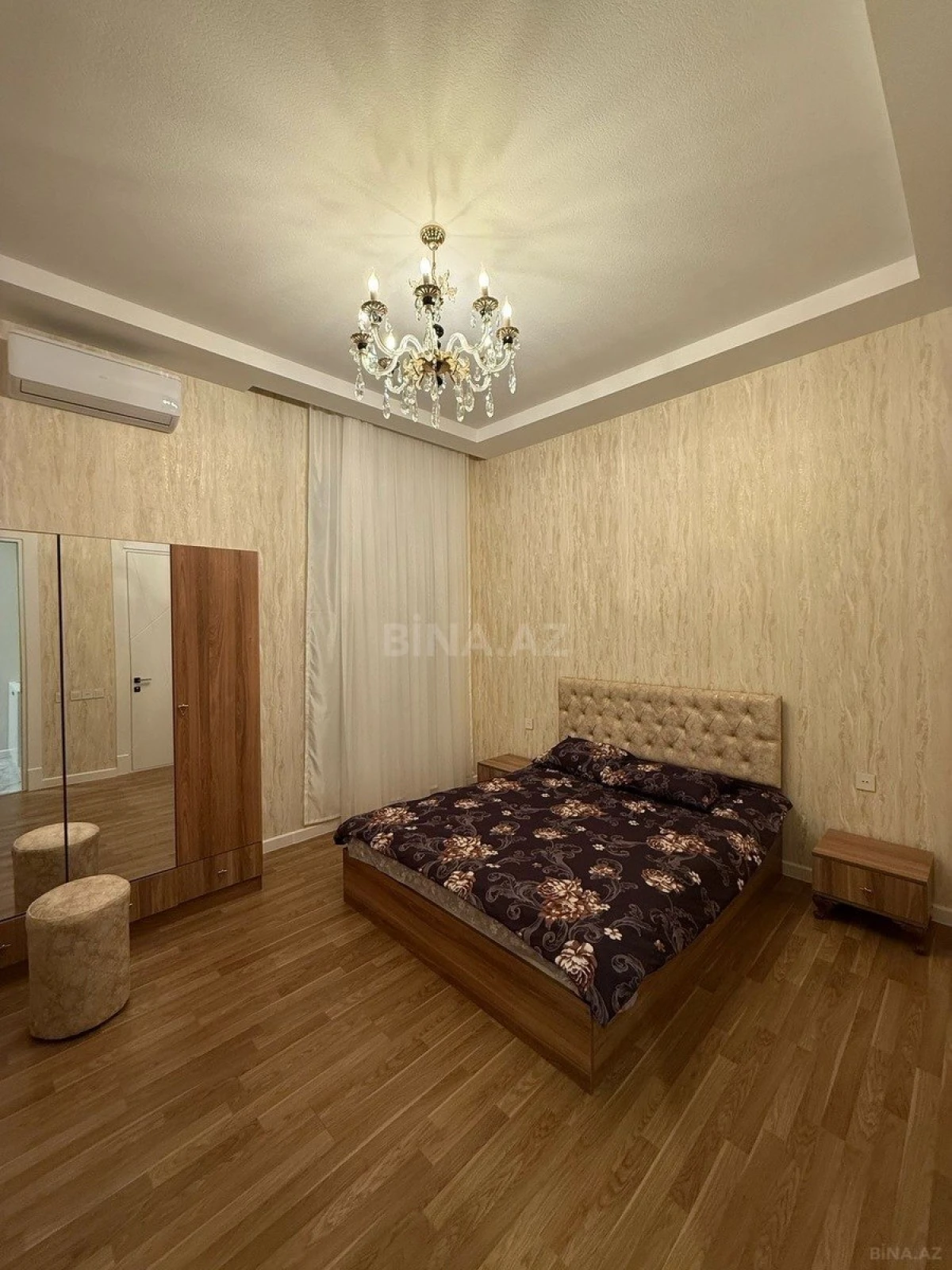 Kirayə verilir 4 otaqlı həyət evi 250 m²
