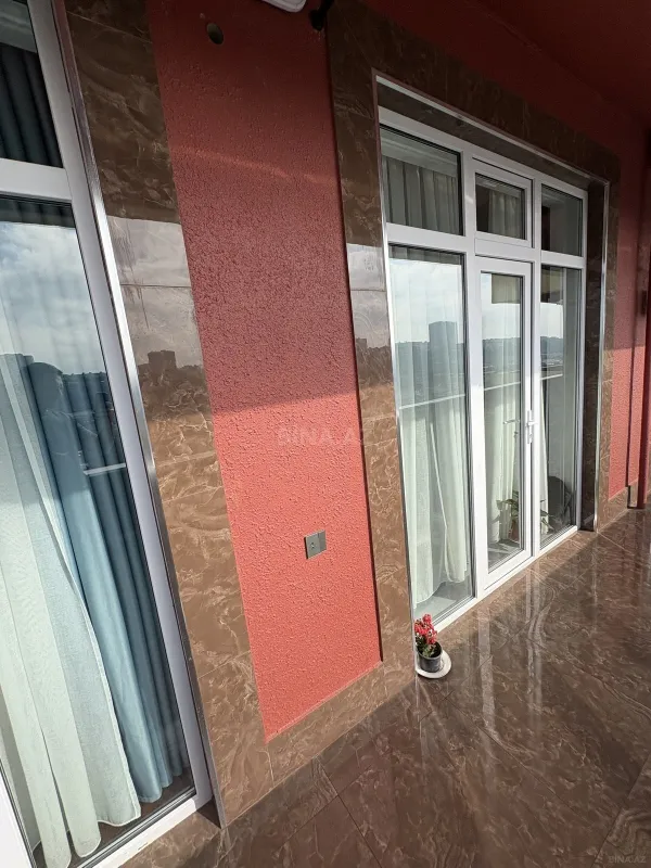 Satılır 3 otaqlı mənzil 105 m²