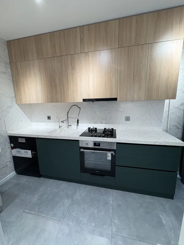 Satılır 3 otaqlı mənzil 105 m²