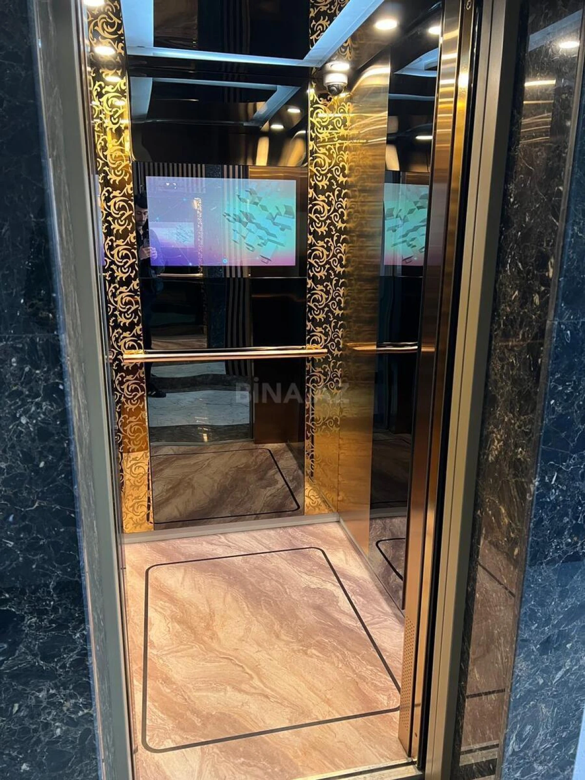 Kirayə verilir 2 otaqlı mənzil 75 m²