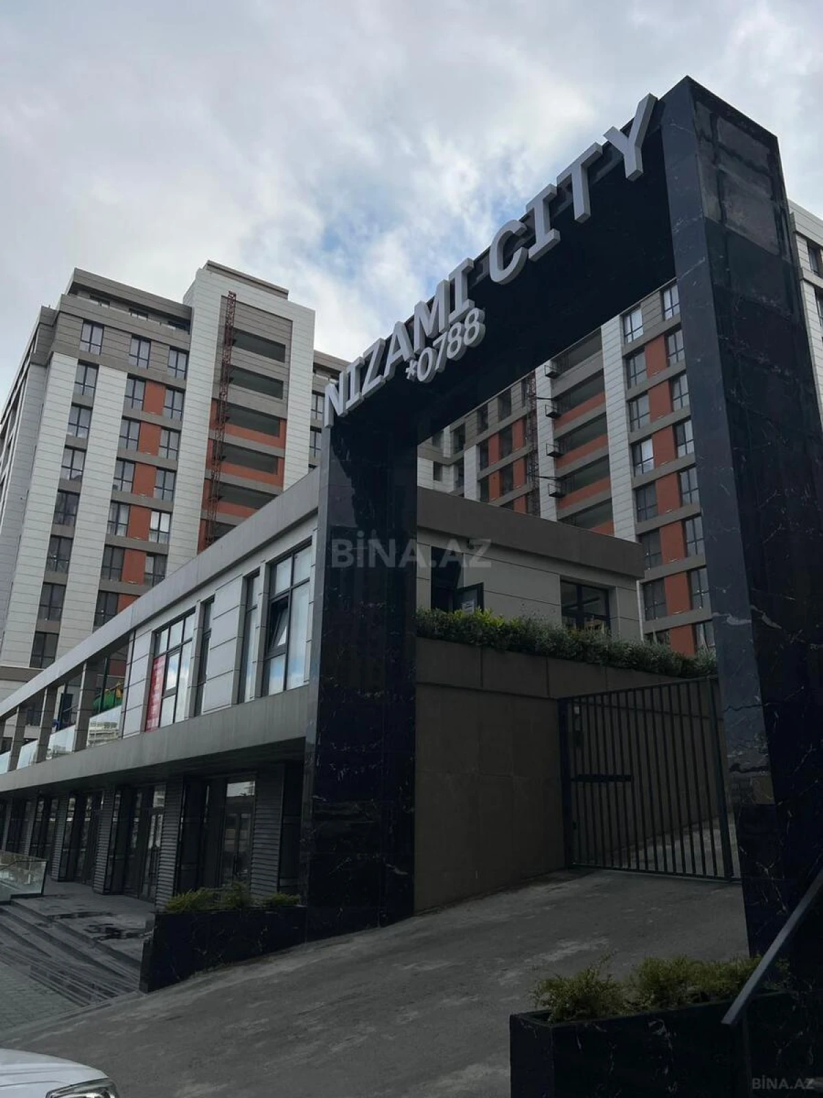 Kirayə verilir 2 otaqlı mənzil 75 m²