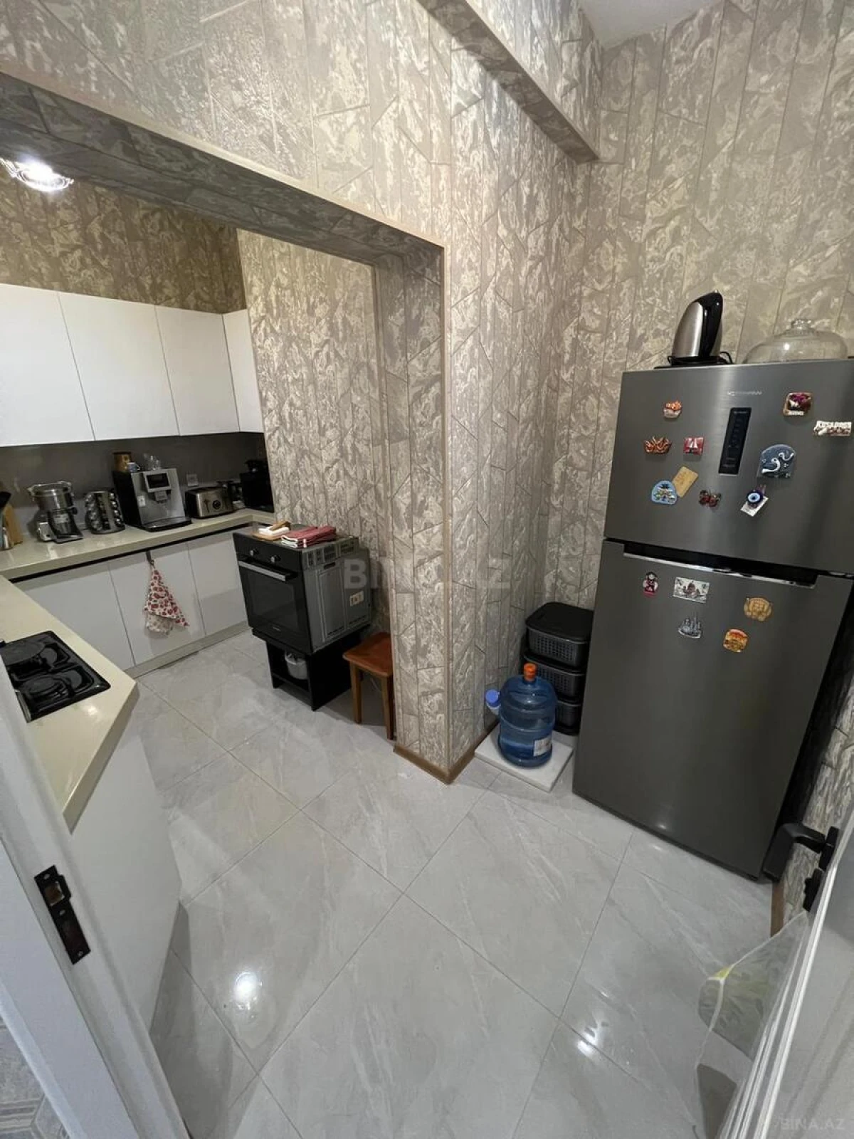 Kirayə verilir 2 otaqlı mənzil 75 m²