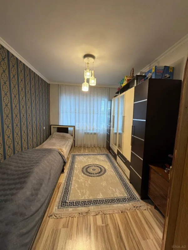 Satılır 4 otaqlı mənzil 85 m²