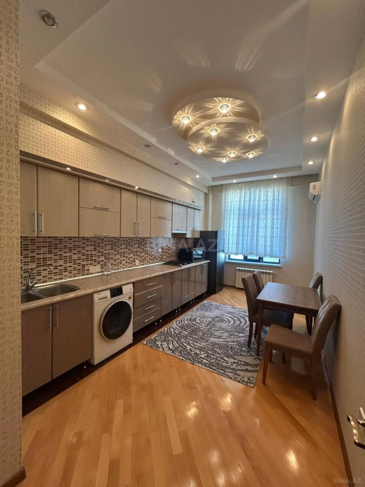 Kirayə verilir 3 otaqlı mənzil 120 m²