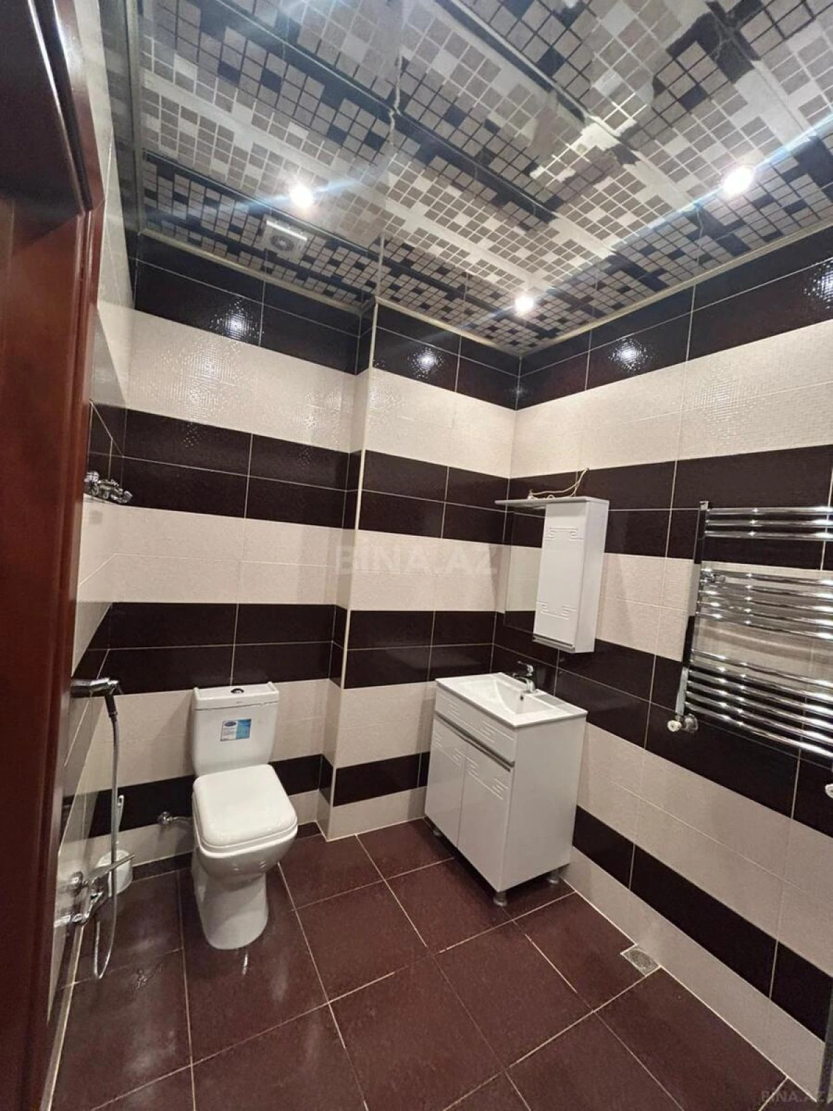 Kirayə verilir 3 otaqlı mənzil 120 m²
