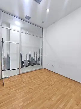 Kirayə verilir 4 otaqlı ofis 93 m²