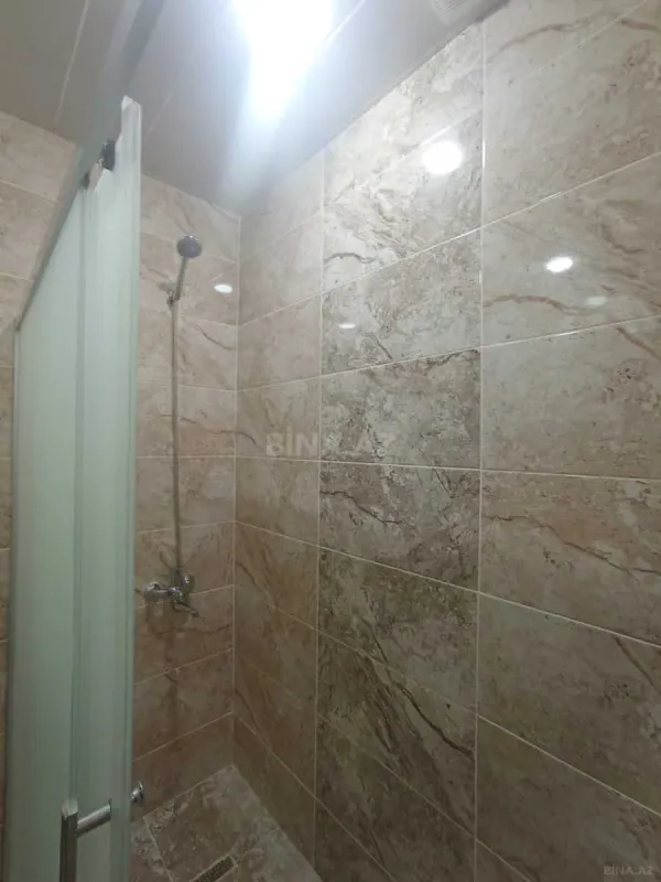 Kirayə verilir 3 otaqlı mənzil 130 m²