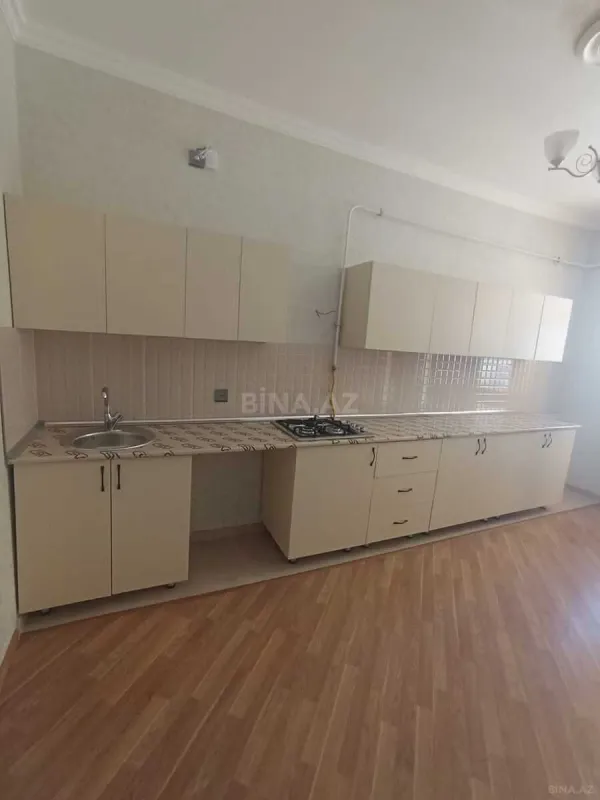 Kirayə verilir 3 otaqlı mənzil 130 m²