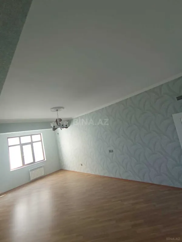Kirayə verilir 3 otaqlı mənzil 130 m²