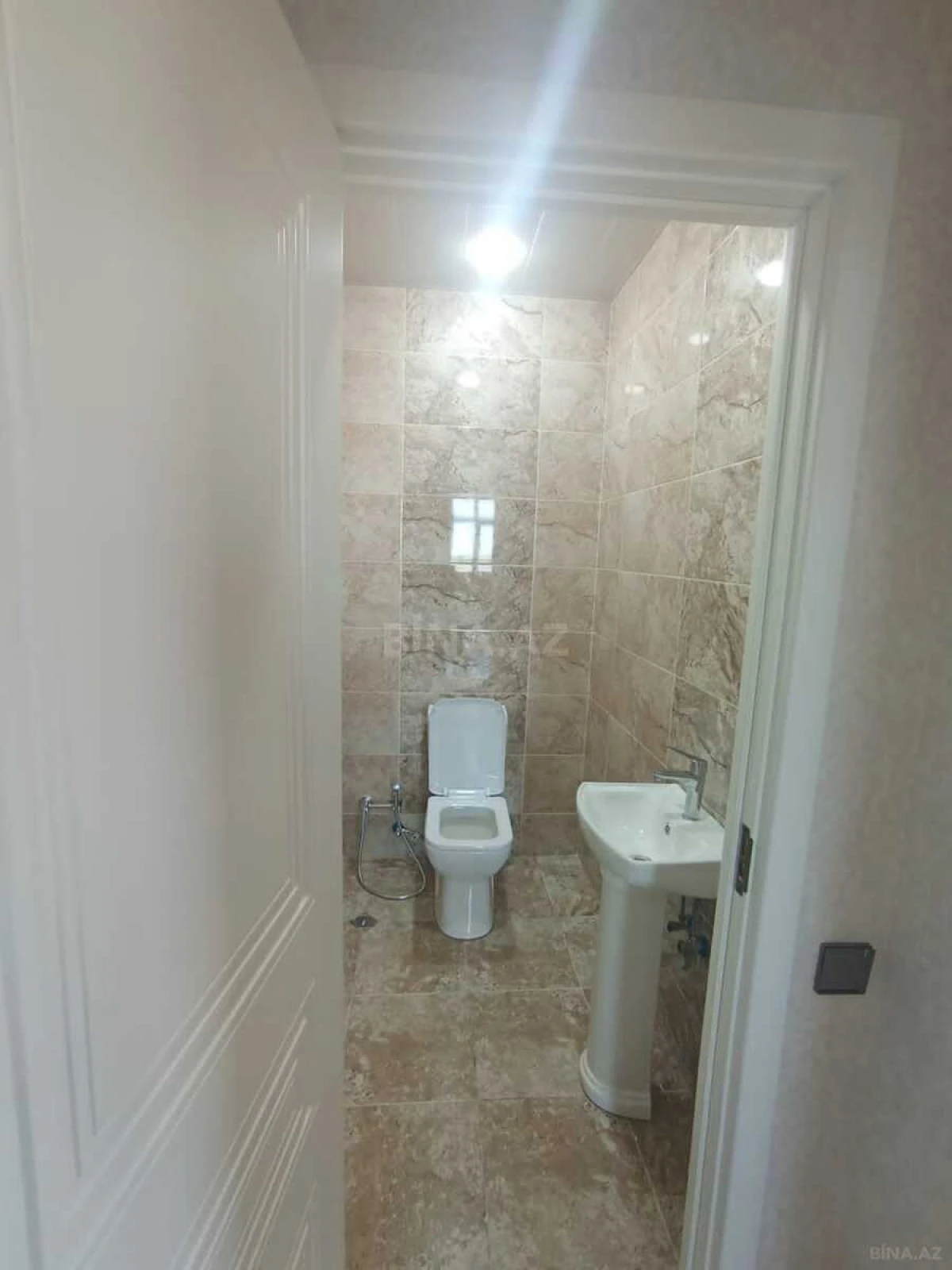 Kirayə verilir 3 otaqlı mənzil 130 m²